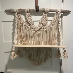 Cream Display Shelf with Intricate Macramé Design